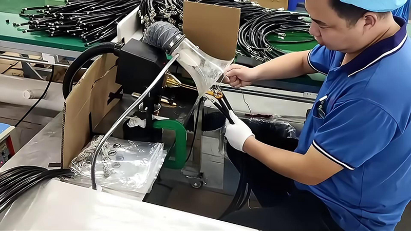 高頻焊接機，輕鬆實現接線端子錫焊，讓你的工作更輕鬆