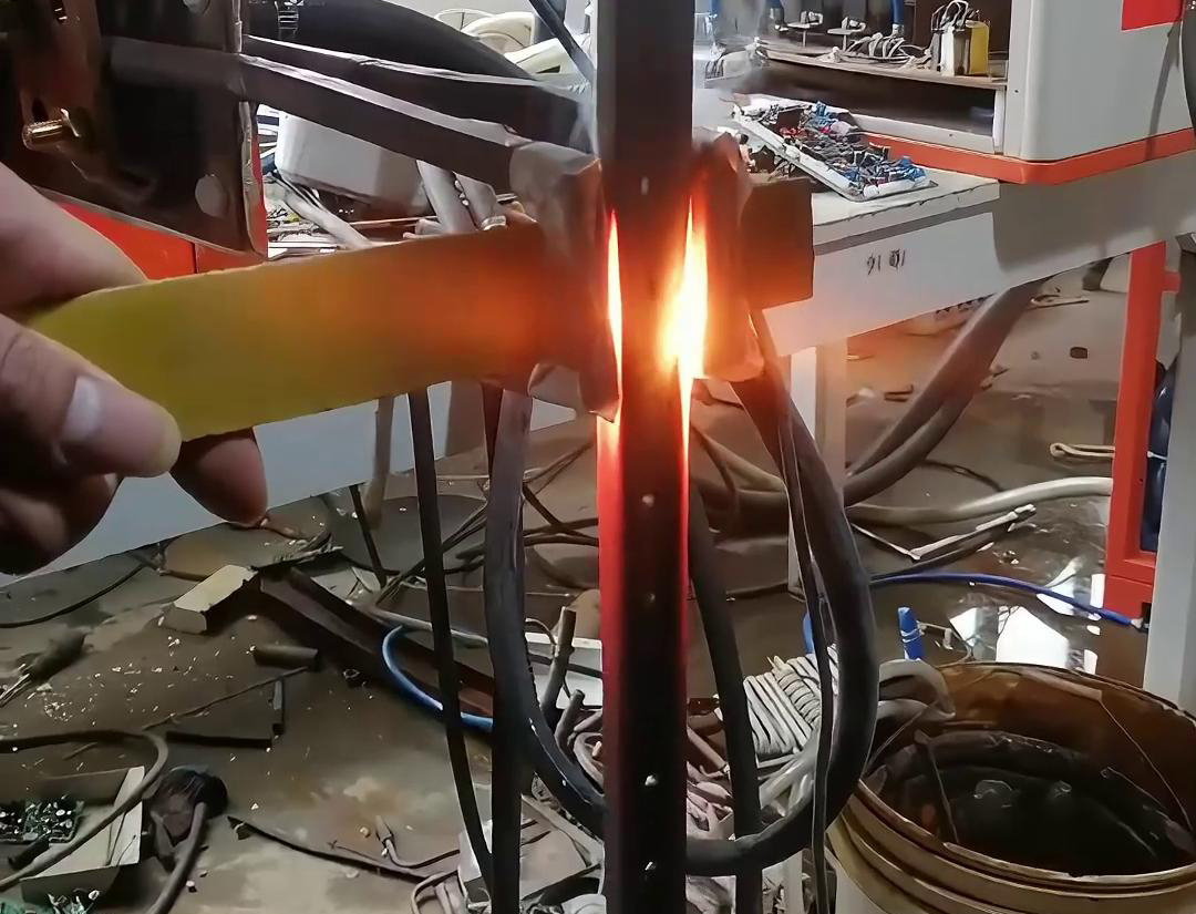 適用超高頻淬火機對導軌淬火試驗，驗證淬火是否能達到