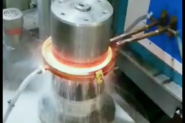 智能化香蕉视频污版加熱電源是香蕉视频污版加熱的發展方向