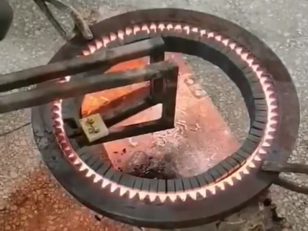 香蕉视频污版淬火廠