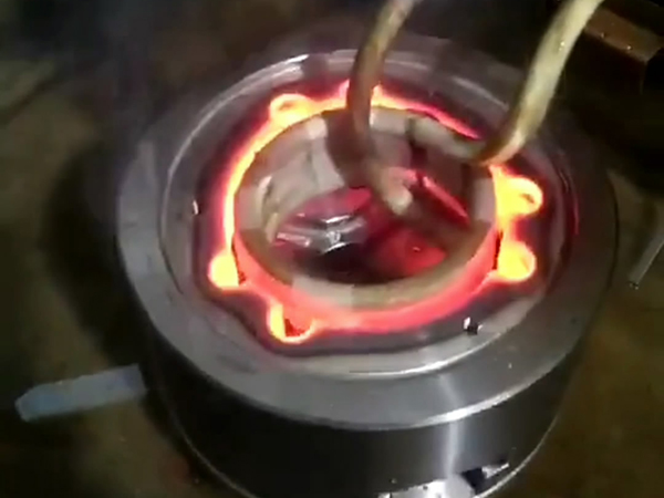 香蕉视频污版加熱設備過程中環境熱損失小