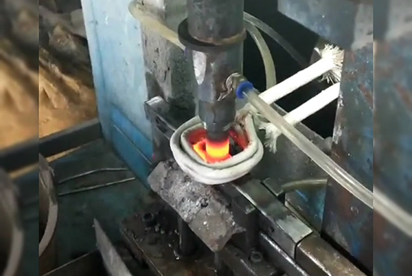 什麽是中高頻香蕉视频污版加熱機，中高頻香蕉视频污版加熱機的特點是什麽？
